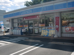 写真：ローソン　三鷹下連雀八丁目店